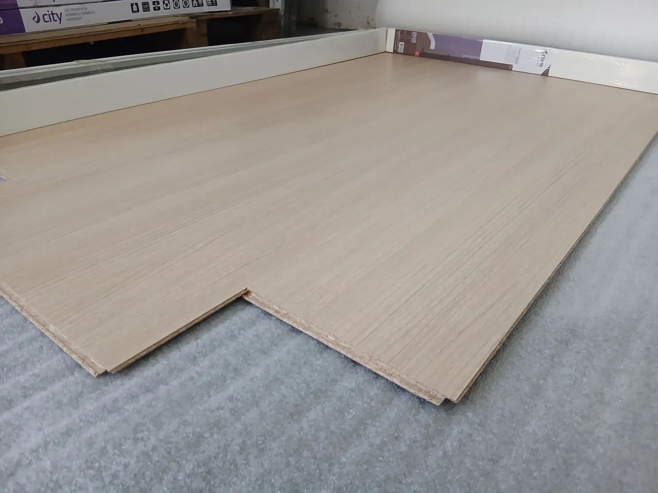 Piso laminado click 449242598558945280