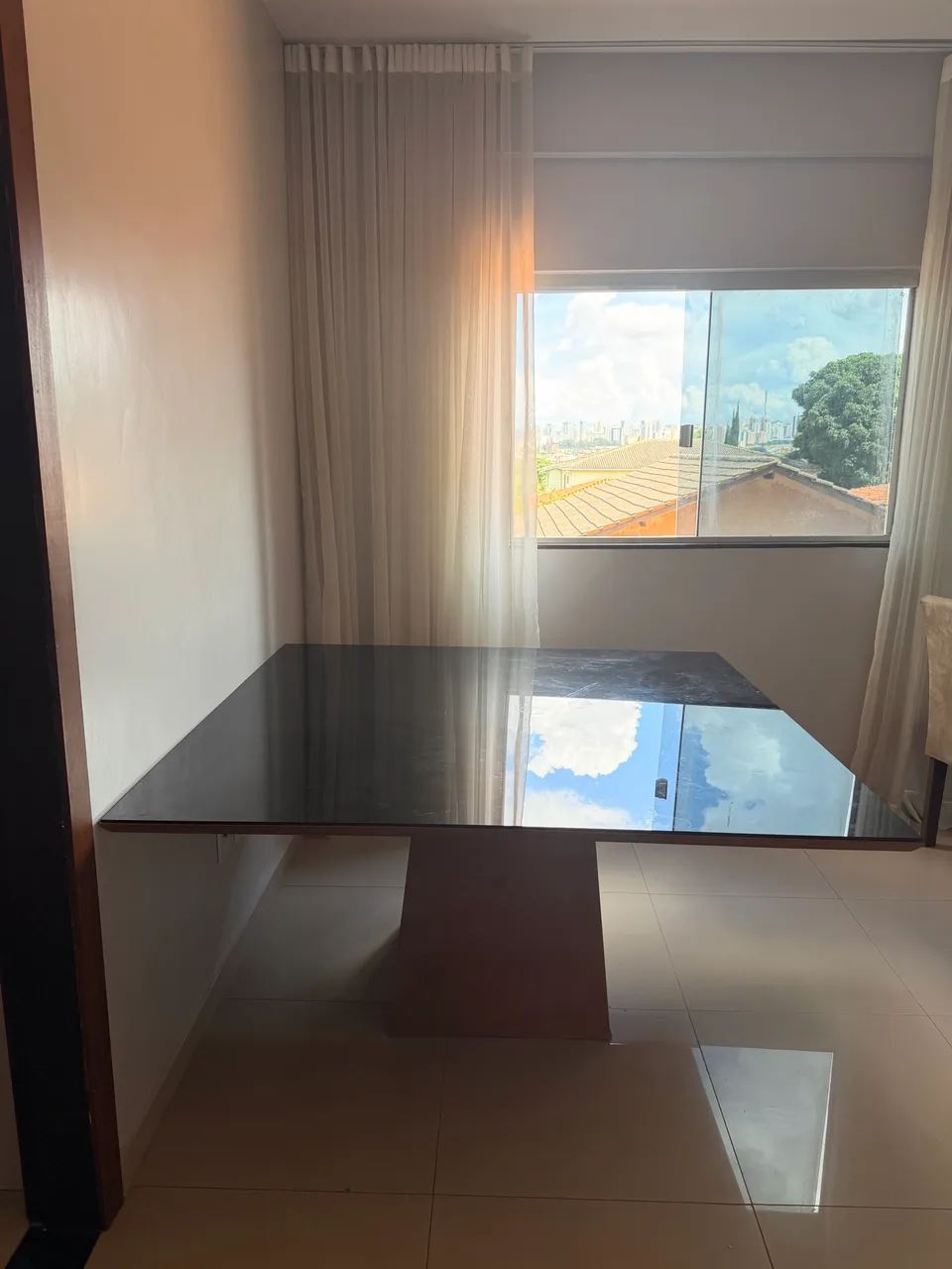 Dining Table65704316878211120