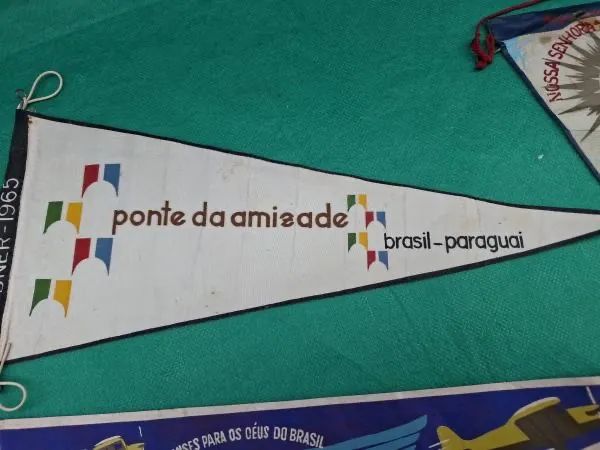 4 FLÂMULAS DE SEDA ANTIGAS ANOS 50 - Foto 2