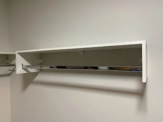 Arara Cabideiro Branco 1m em MDF - Ideal para Lojas, Closets e Quartos