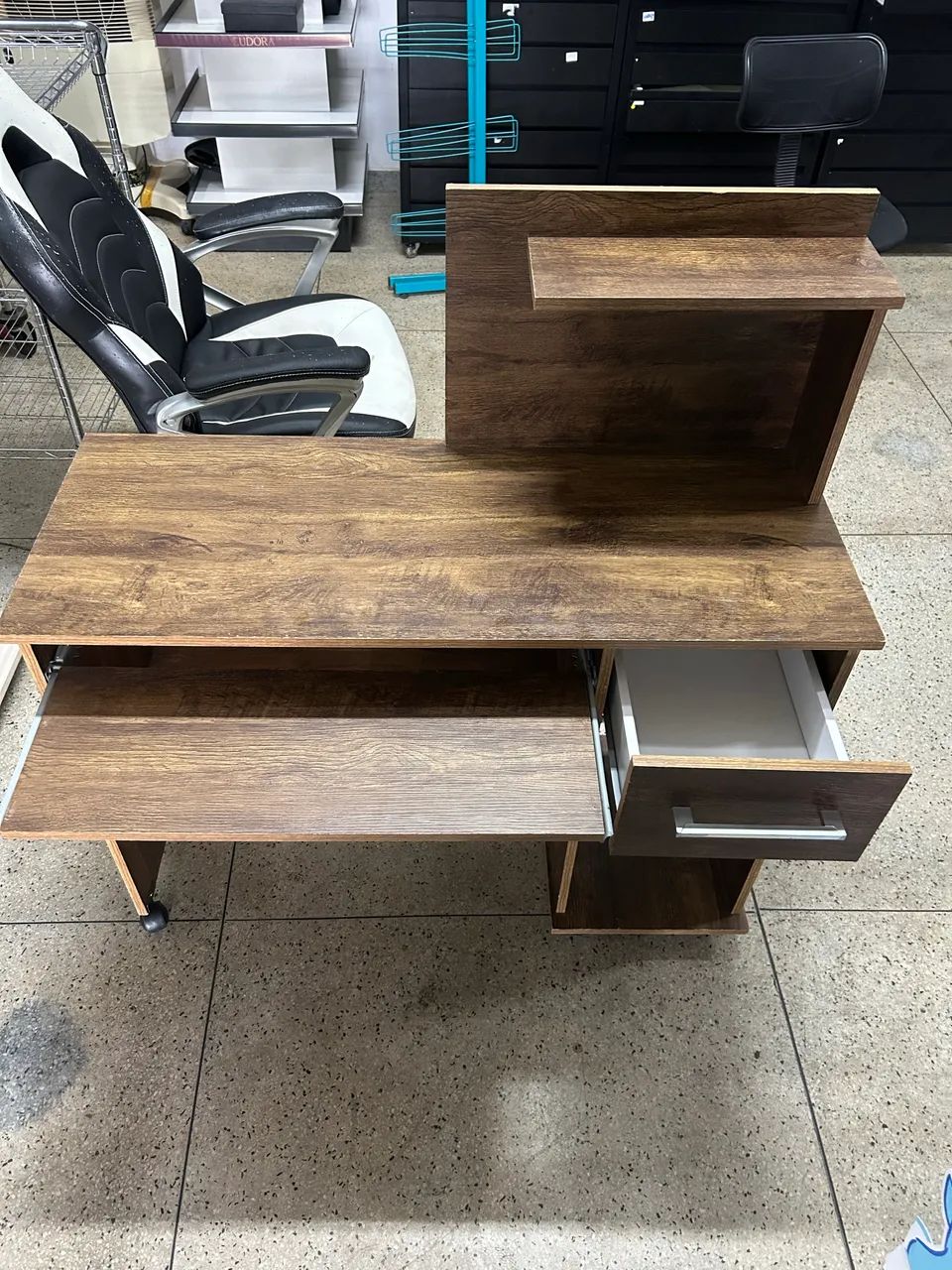 Mesa para Computador - Excelente Estado!