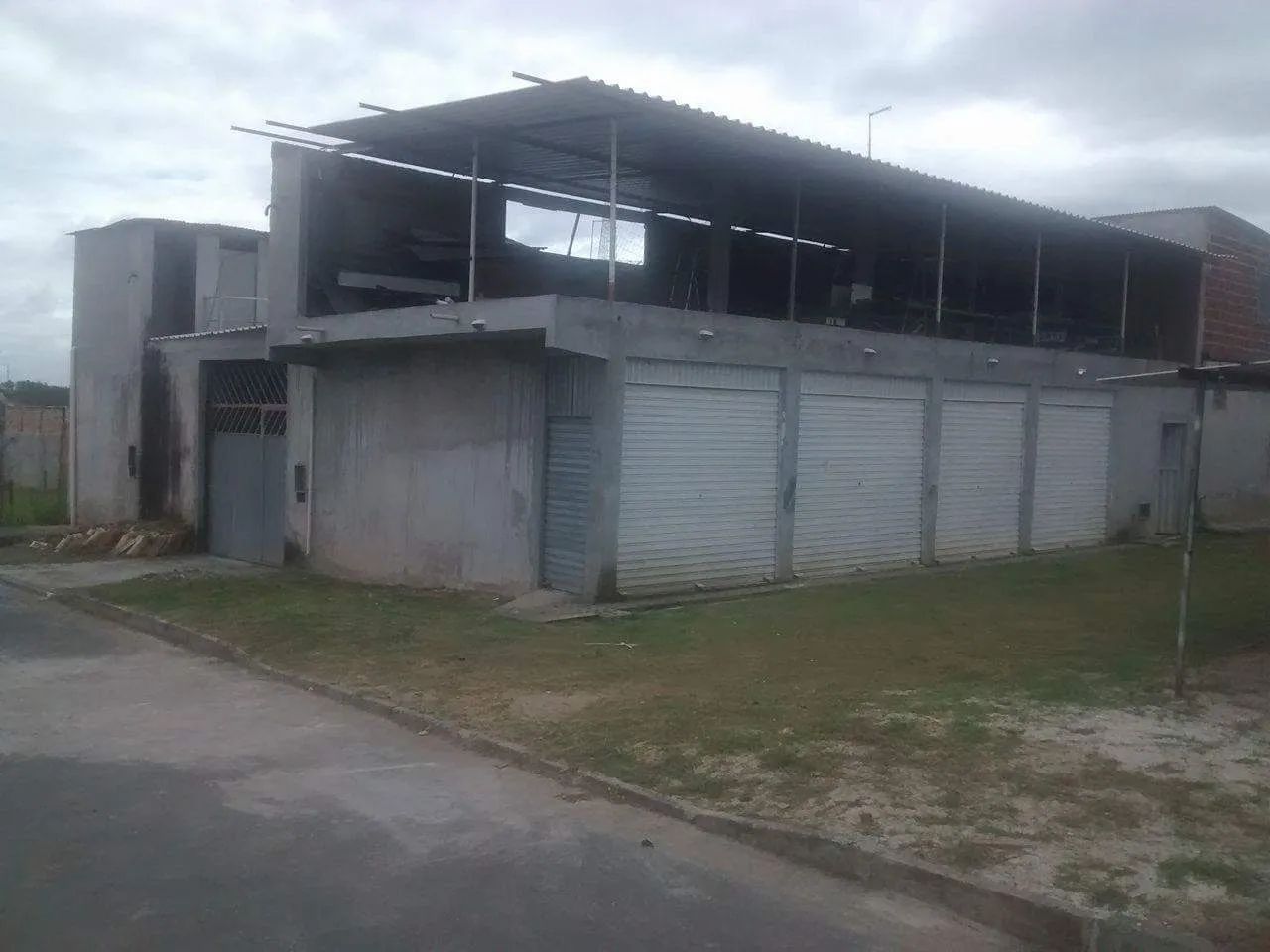 Galpão no Parque das Palmeiras  - Foto 2