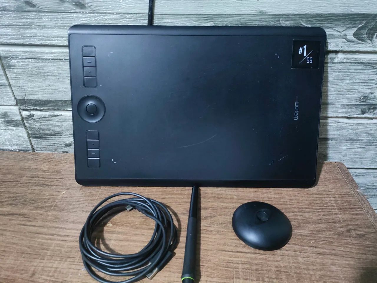 Mesa digitalizadora Wacom Intuos Pro PTH 660