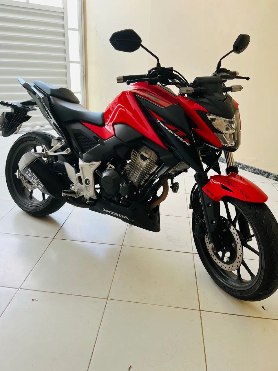 VENDE-SE CB 300f  - Foto 2