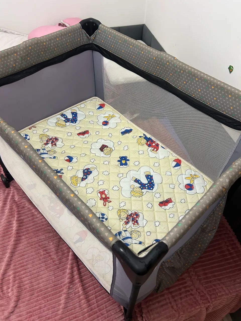 Berço portátil + colchão  - Foto 2