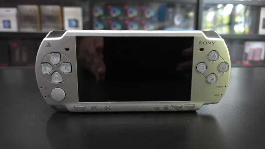 Console PSP Prata  Modelo 2004 Modificado 8GB 