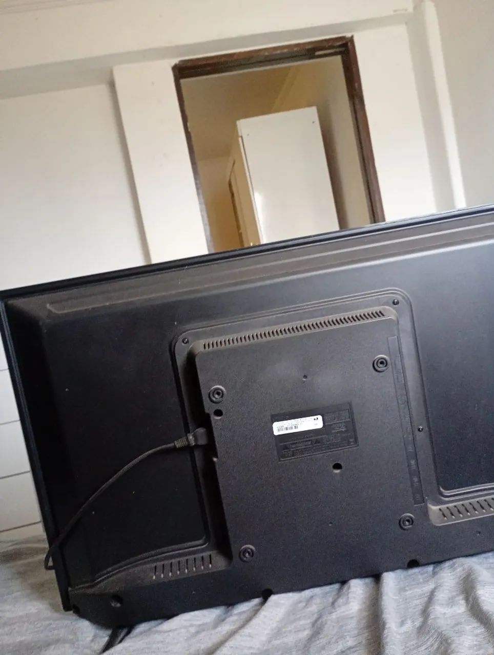 tv philco 32 polegadas, usada pouquíssimo e com aplicativos - Foto 2