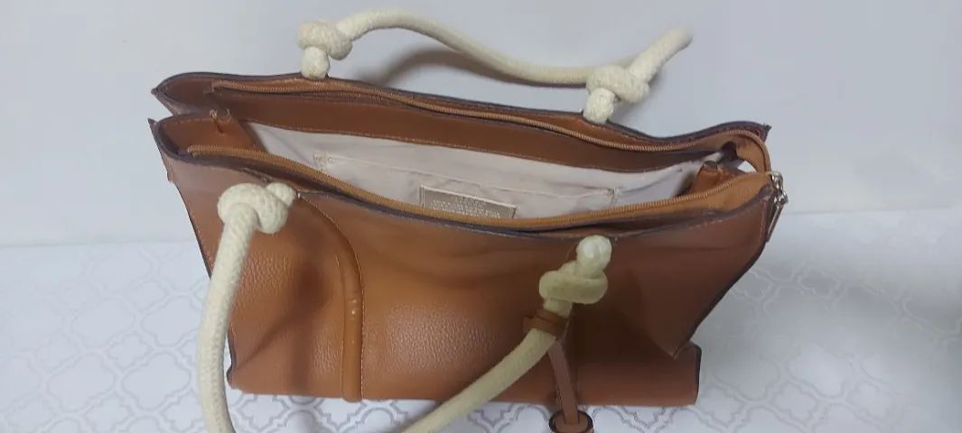 Bolsa Arezzo Giorno 