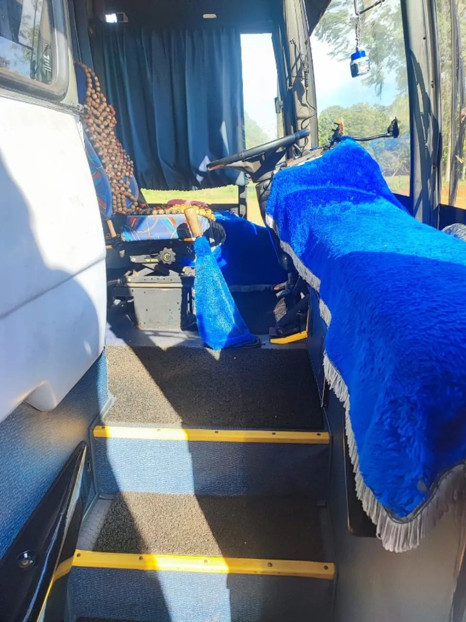 ONIBUS RODORIARIO AR CONDICIONADO - Foto 4