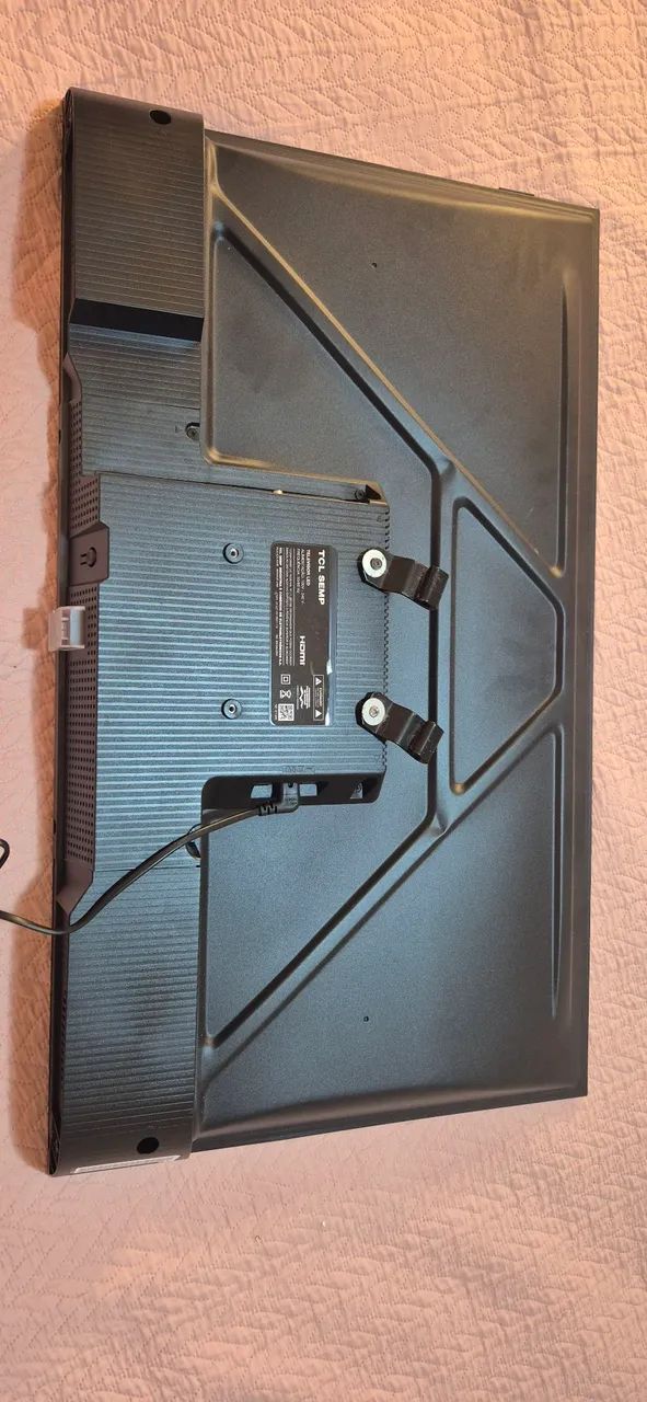 TV 32" Smart TCL com pouso uso, porém sem imagem - Foto 4