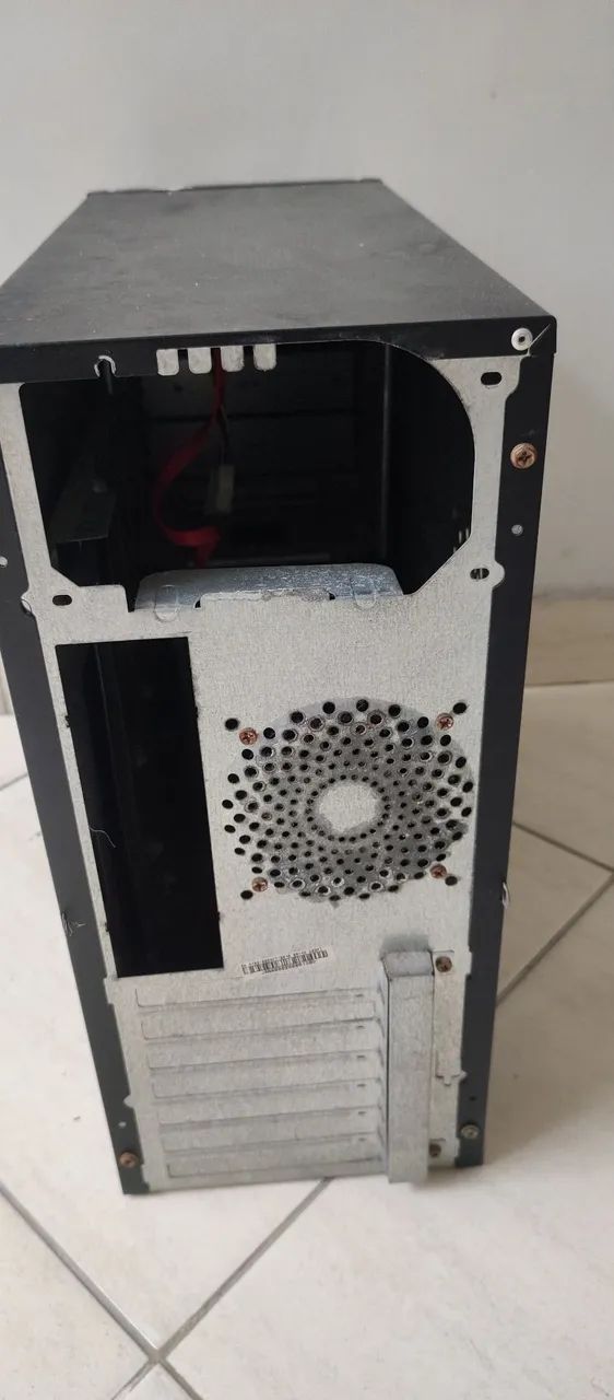 Gabinete ATX com DVD LG e 4 baias - Bom estado - Foto 4