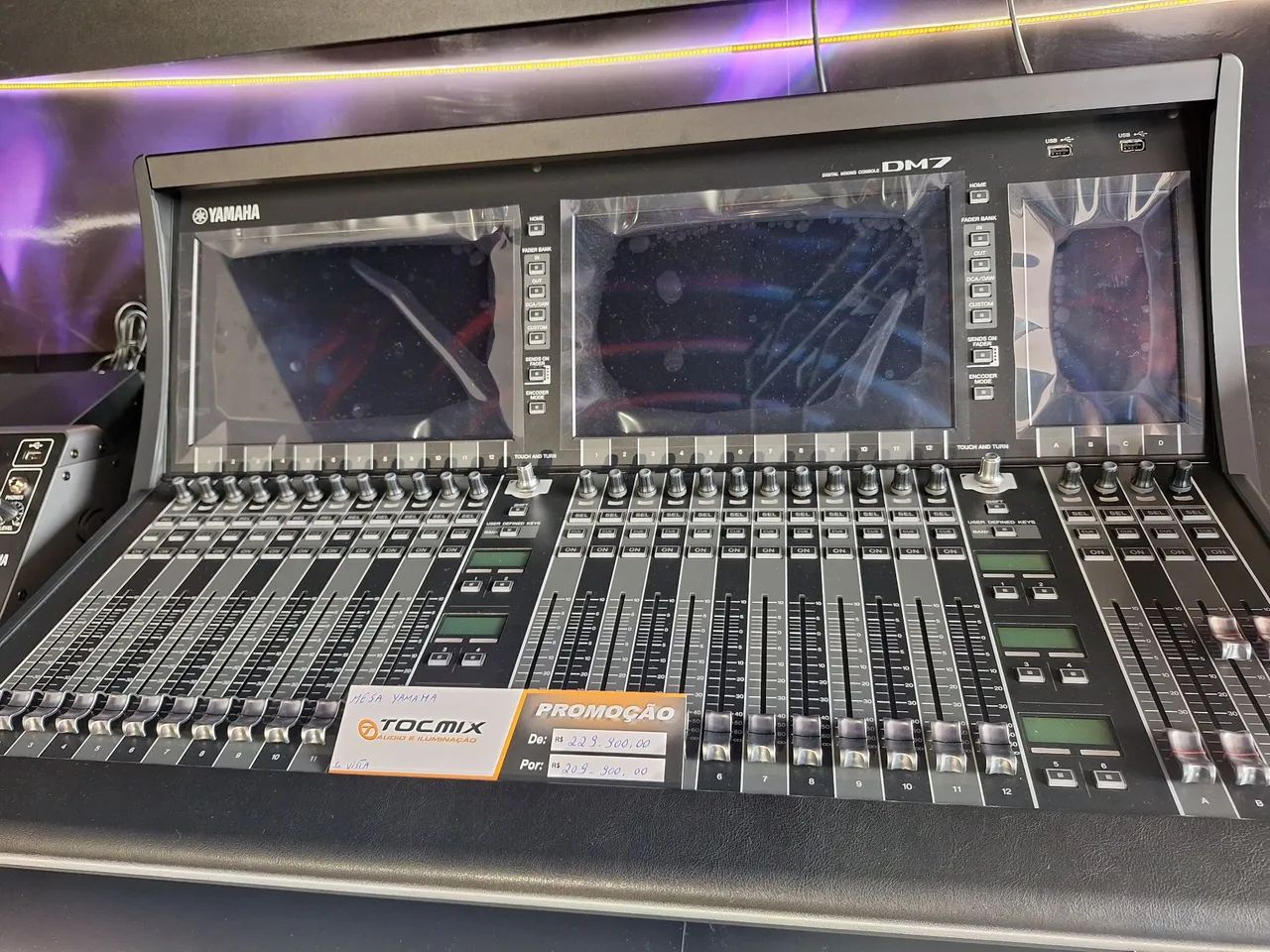 Mesa de som Yamaha DM7