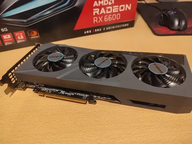 Placa De Vídeo Amd Rx 6600 Eagle Gigabyte - Foto 2