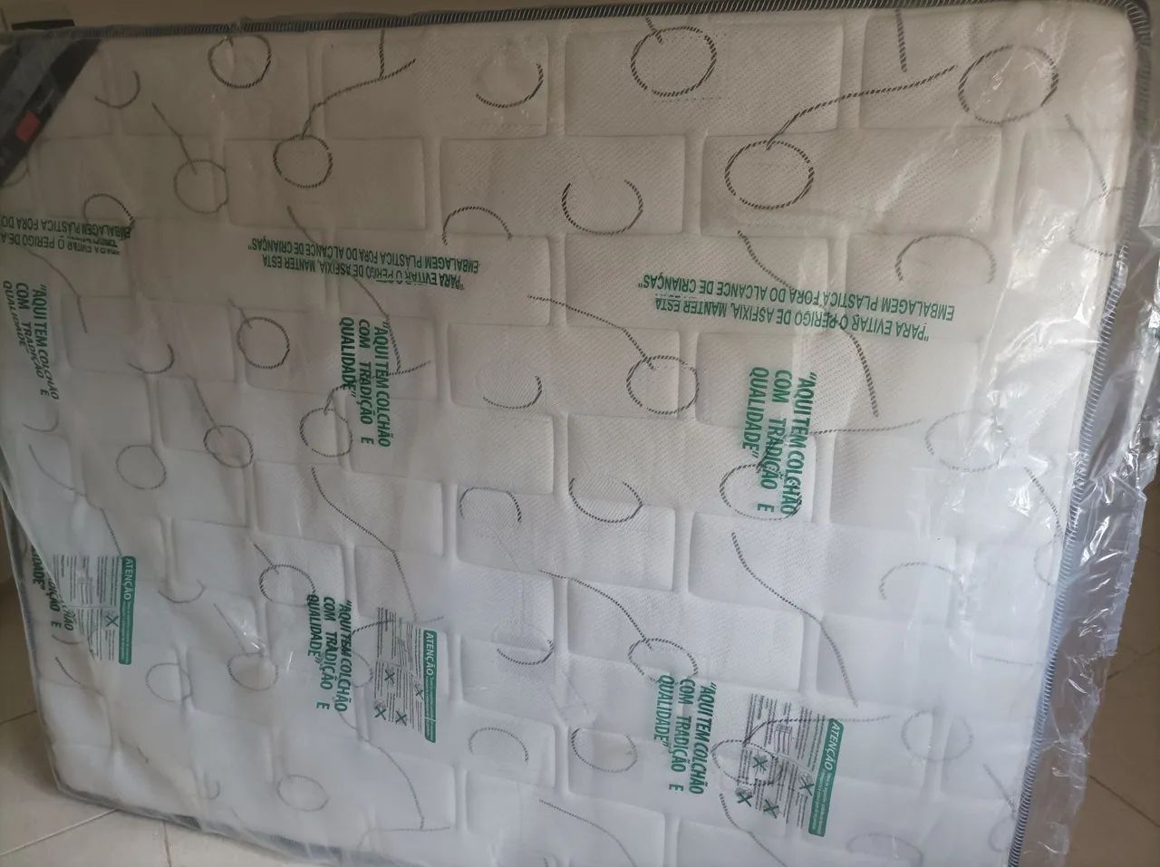 Colchão de casal usado