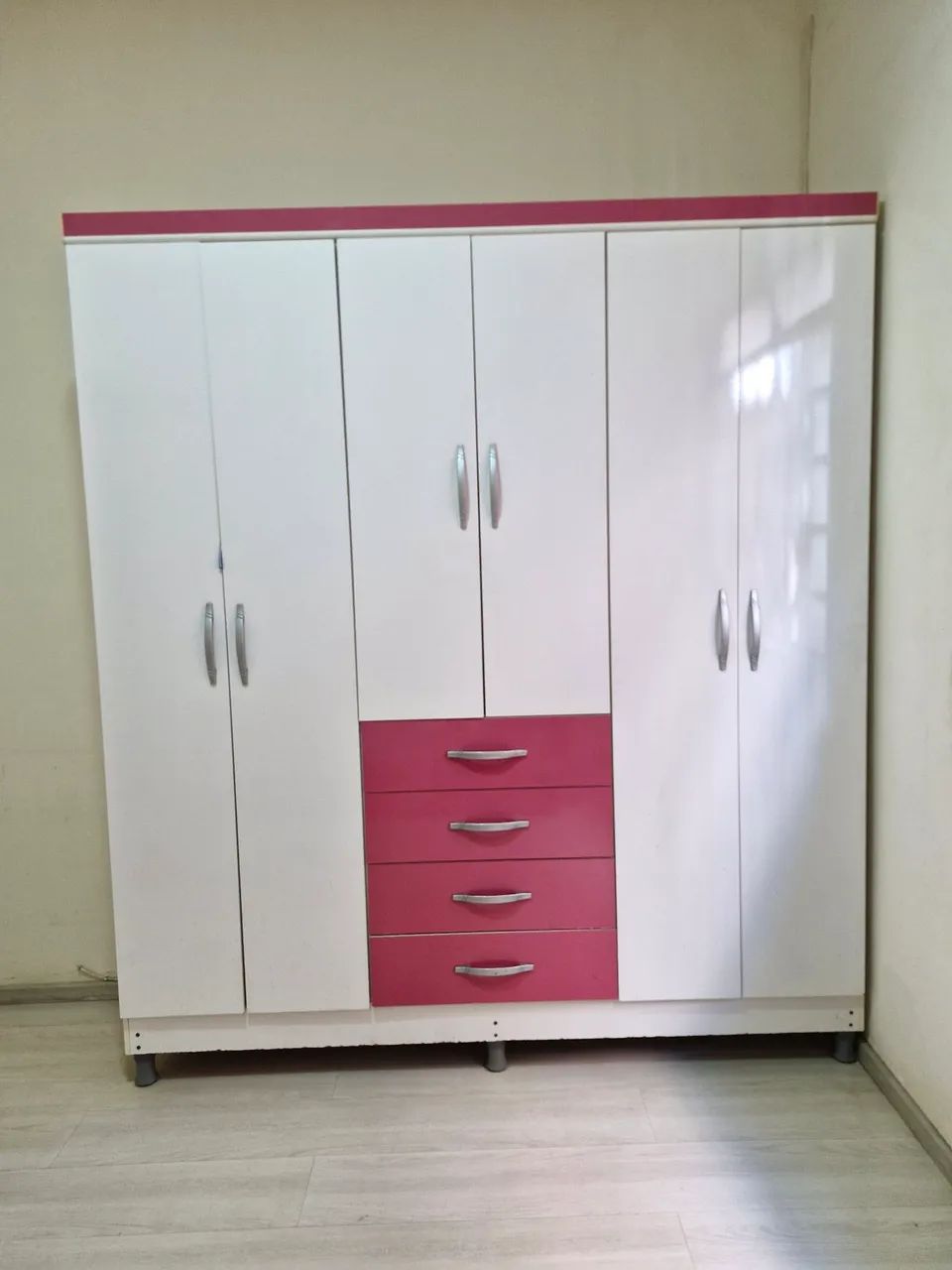 GUARDA ROUPA SEMI NOVO - Foto 2