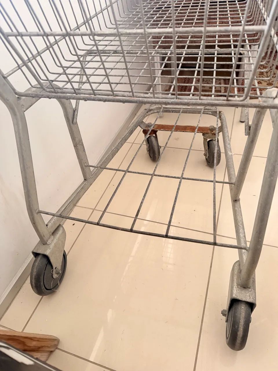 Carrinho de supermercado - Foto 4