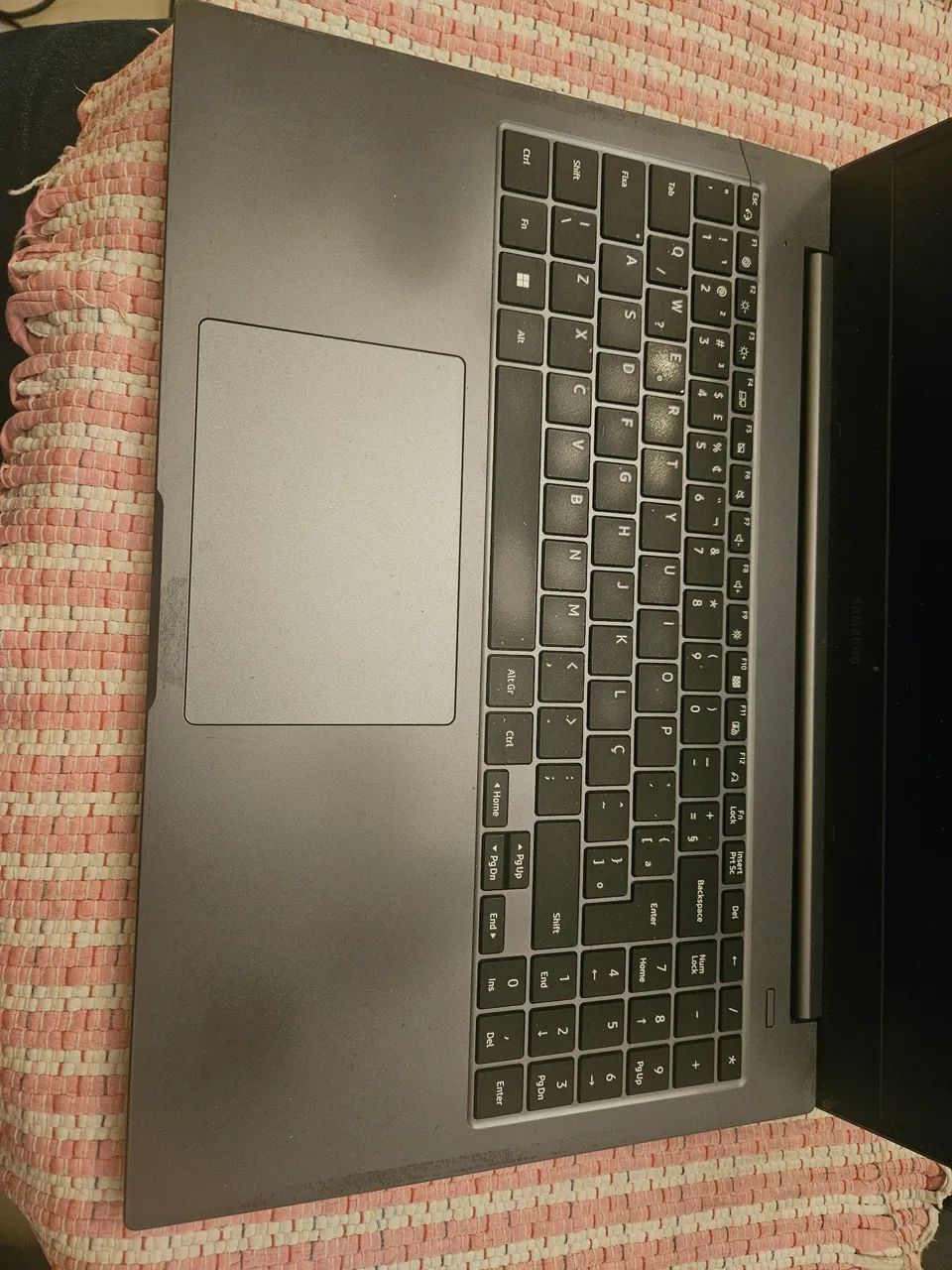 Vendo notbook  sansung  defeito - Foto 3