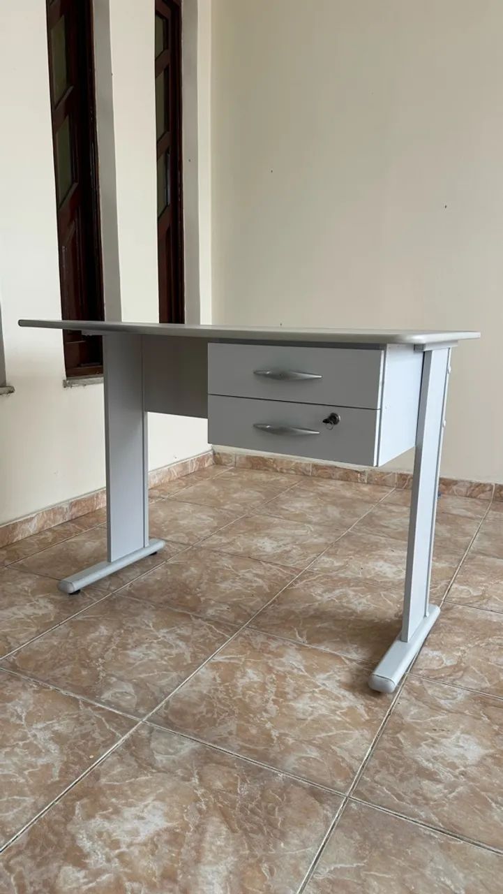 Mesa de Escritório com gaveta  - Foto 2