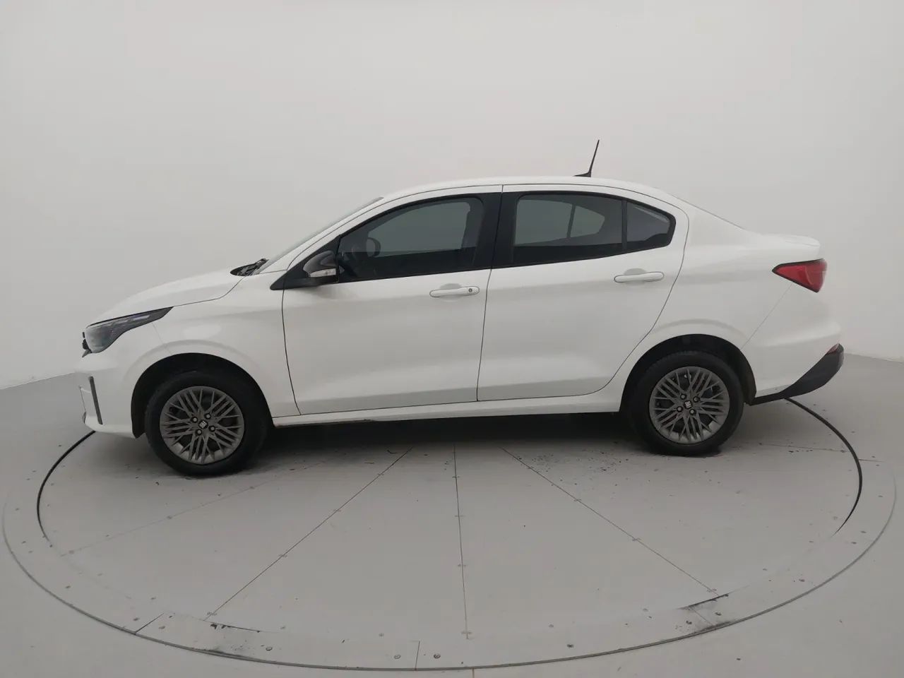 Fiat Cronos Precision 1.3 16V Flex Aut. 2026 - Foto 2