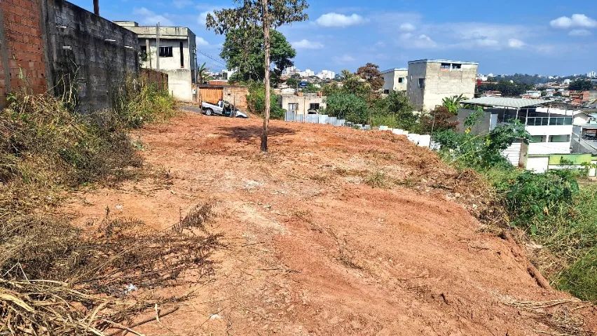 Vendo Lote 300m2, Bairro Juliana  - Foto 5