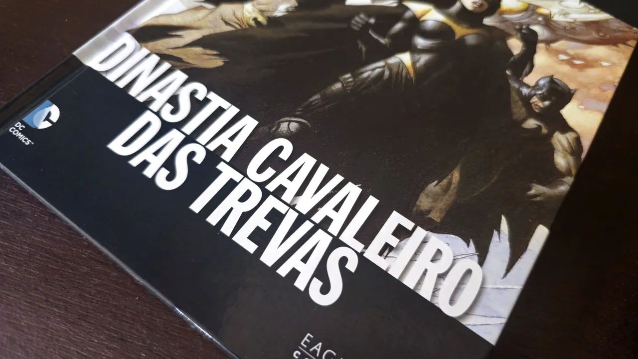 Batman - Dinastia Cavaleiro das Trevas - DC Comics - HQ Eaglemoss - Foto 4