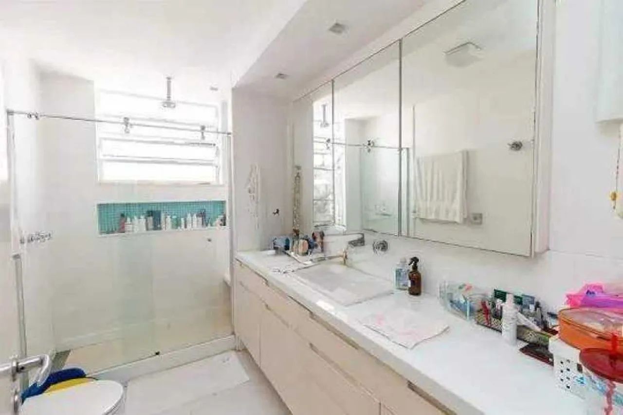 Apartamento - / Residencial / Laranjeiras