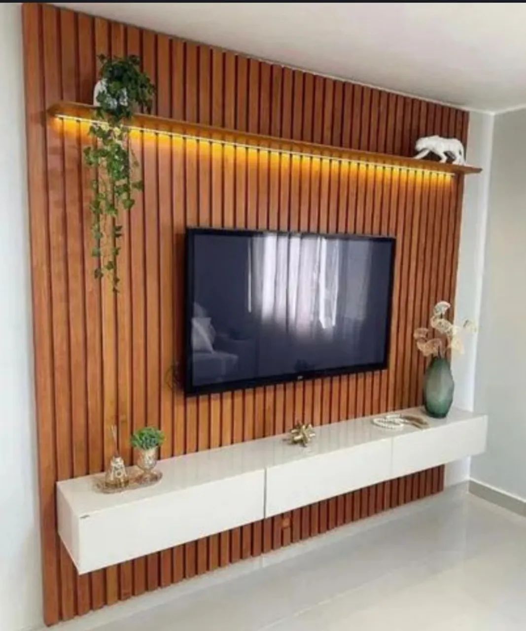 painel ripado com nicho com led 