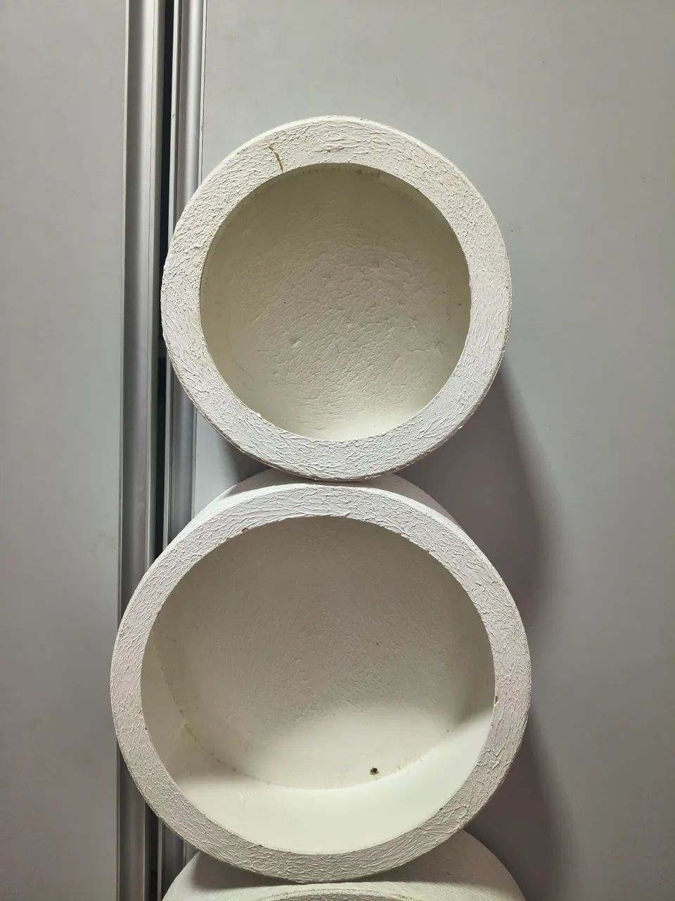 Conjunto redondo de nichos para decoração.
