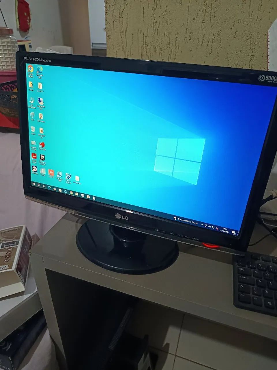 Monitor LG de 20 polegadas 