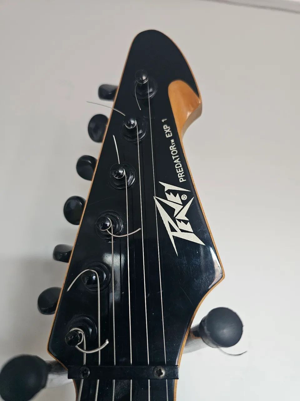 Guitarra Pevey Predator Exp. 1  - Foto 3