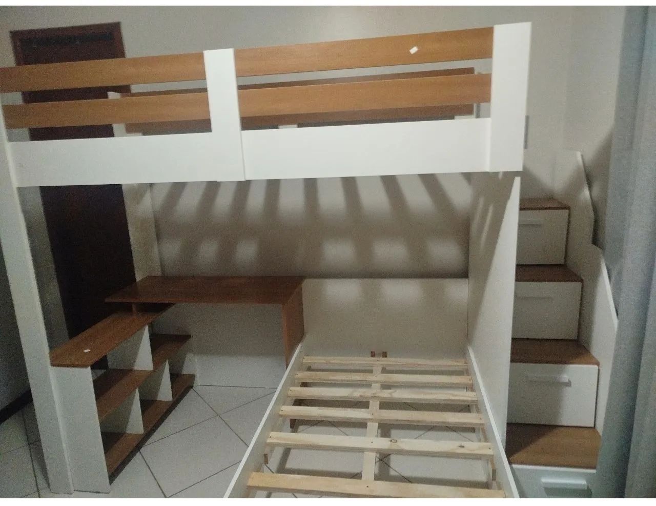 Beliche Multifuncional Casatema Star Office com Escrivaninha e Gavetas (Semi-nova) - Foto 3