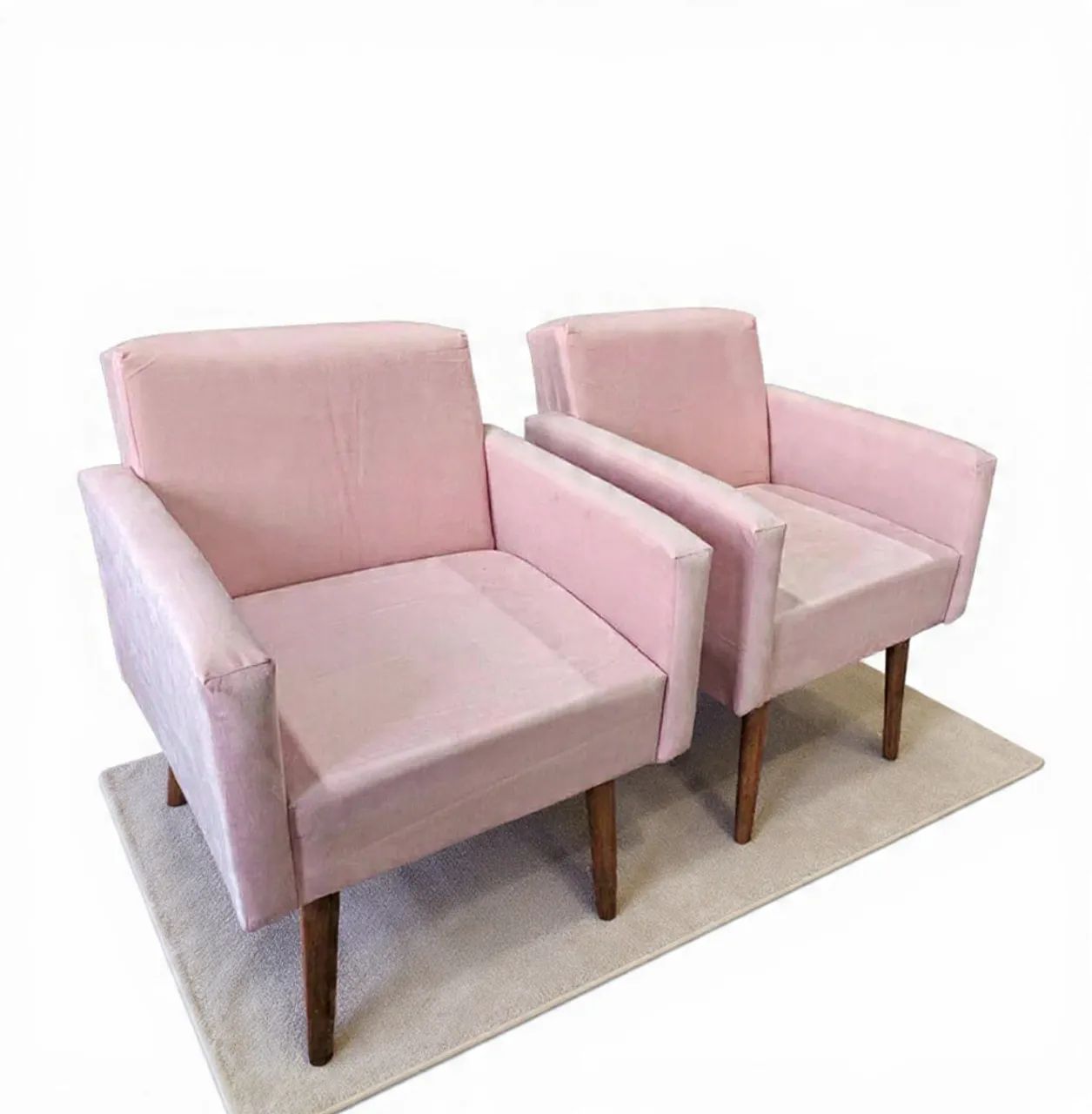 POLTRONA NINNA EM SUEDE , FAZEMOS EM TODAS AS CORES 