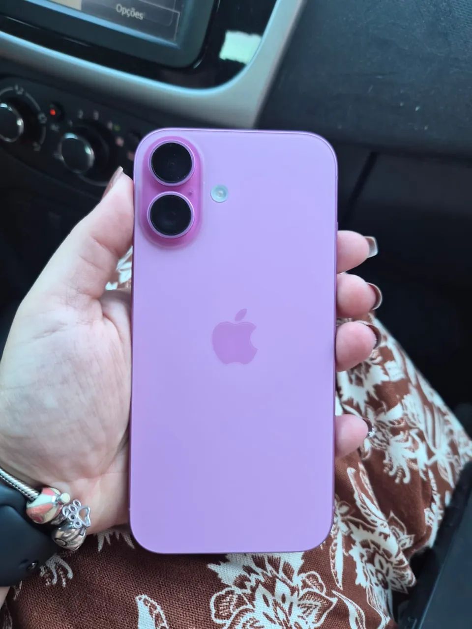 iPhone 16  - Foto 2