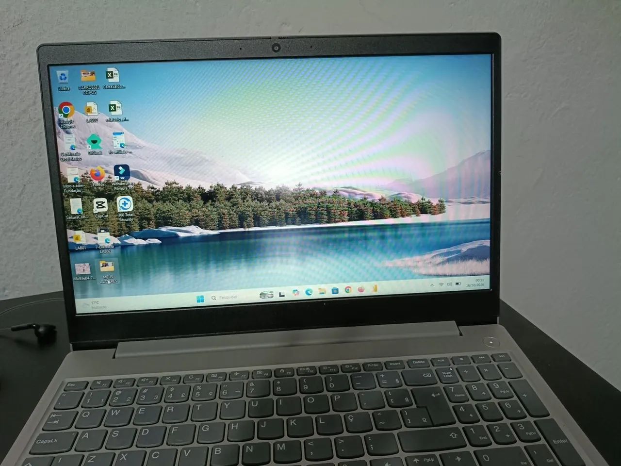 Lenovo IdeaPad 3 15IGL05 - Foto 2