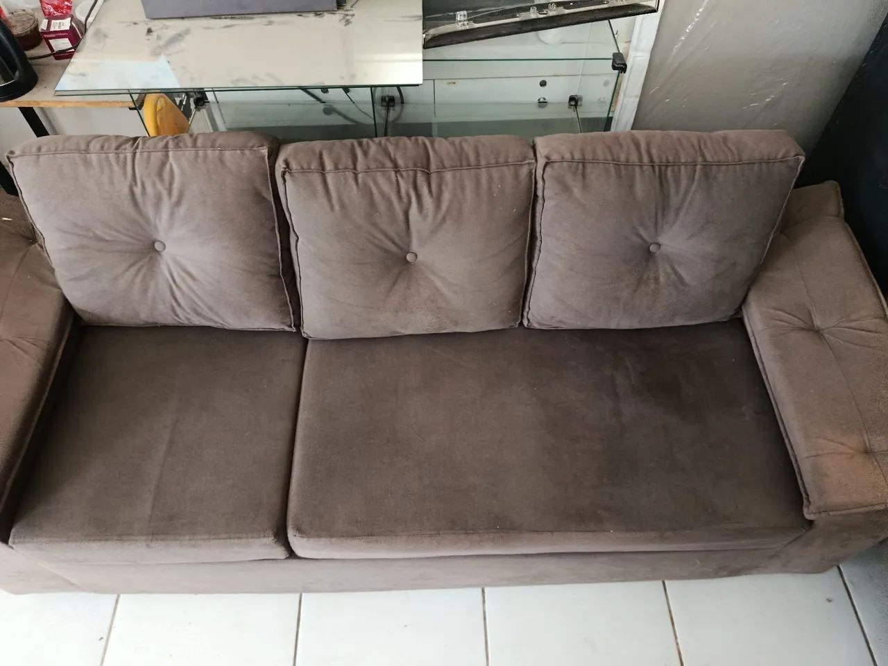 Sofá três lugares perfeito estado