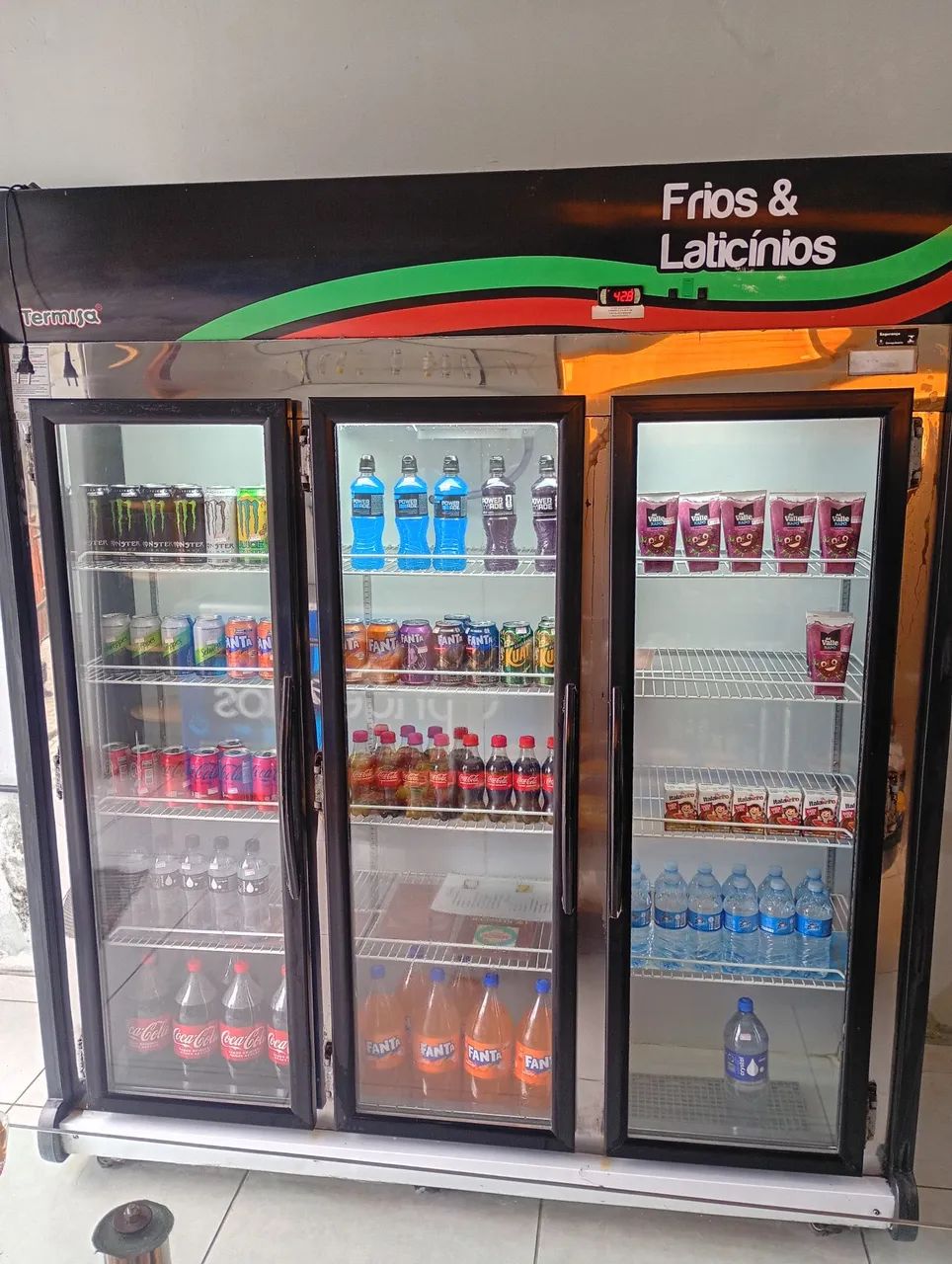 Expositor refrigerado 3 portas  - Foto 2