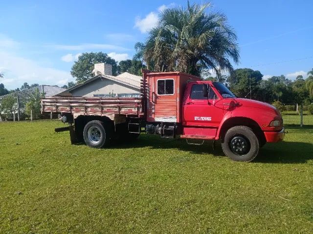 Vendo caminhão ford F12000 