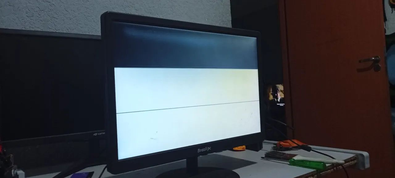 Monitor Brazil Pc 19" com DEFEITO na tela - Foto 3