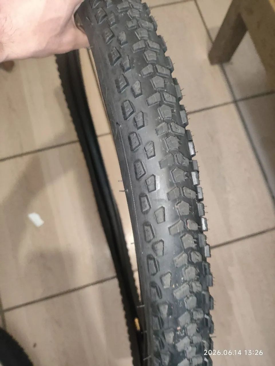 Pneu aro 29 com Câmara Ar - Foto 2