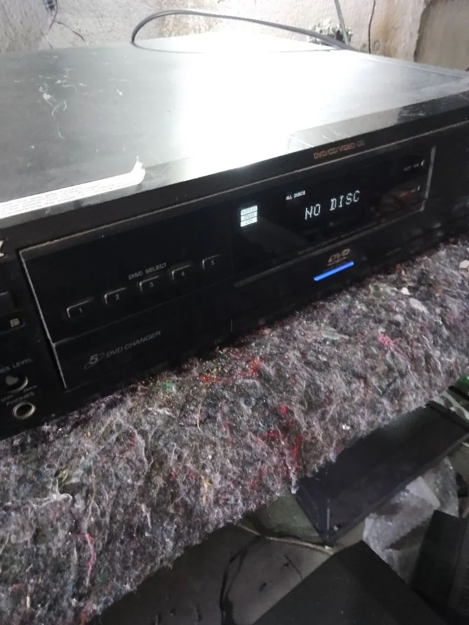 Sony dvd dvp-c650d com defeito