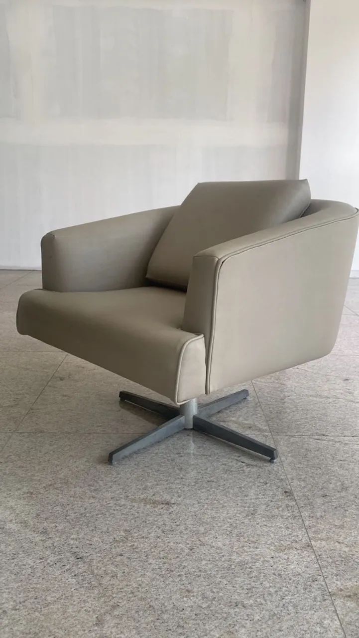 4 Poltronas