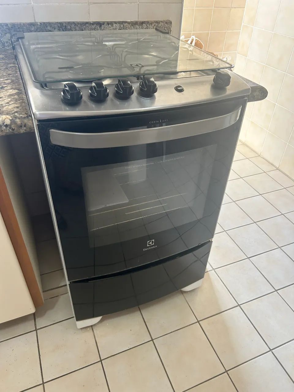 Fogão Eletrolux 4 bocas excelente - Foto 2