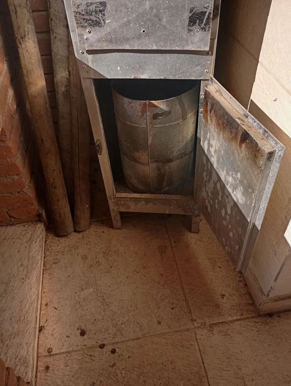 Defumador de carnes  - Foto 2