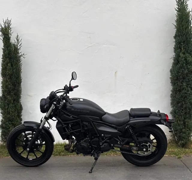 KAWASAKI ELIMINATOR 2025 - Foto 5