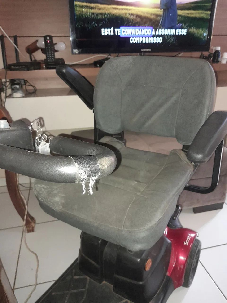 Cadeira de rodas motorizada Scooter eletrica  - Foto 3