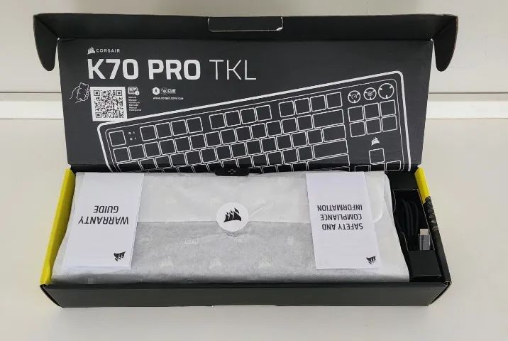 Teclado Corsair K70 PRO TKL Hall Effect Rapid Trigger RGB com Apoio - Foto 4