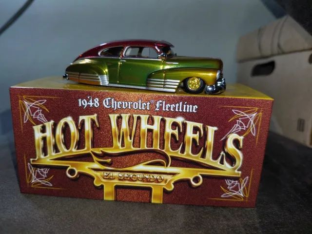 ホットウィール　CHEVROLET FLEETLINE LOW RIDER Hot Wheels RLX (red line club) 1948 Chevrolet Fleetline Lowrider+