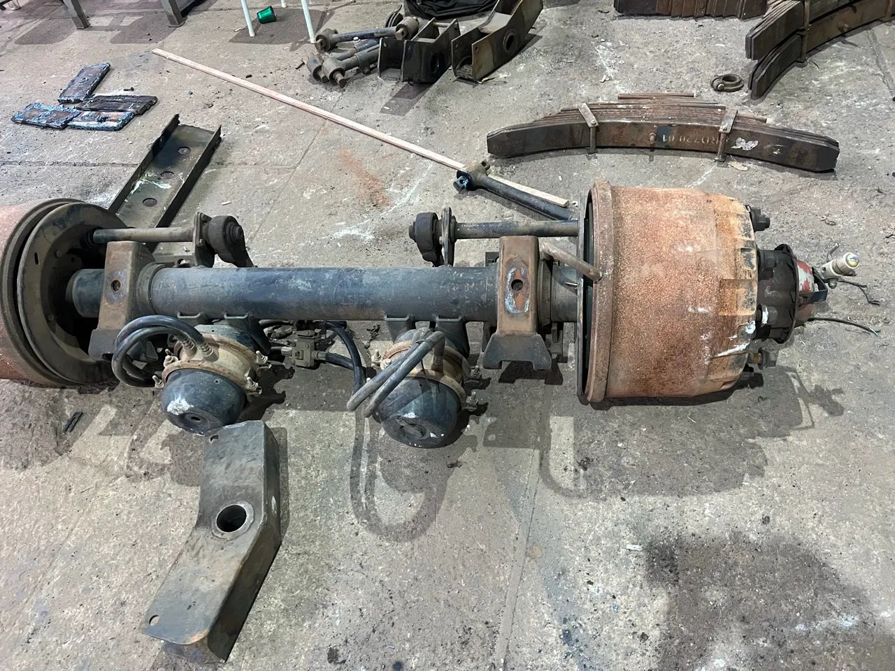 VENDO esse eixo completo 