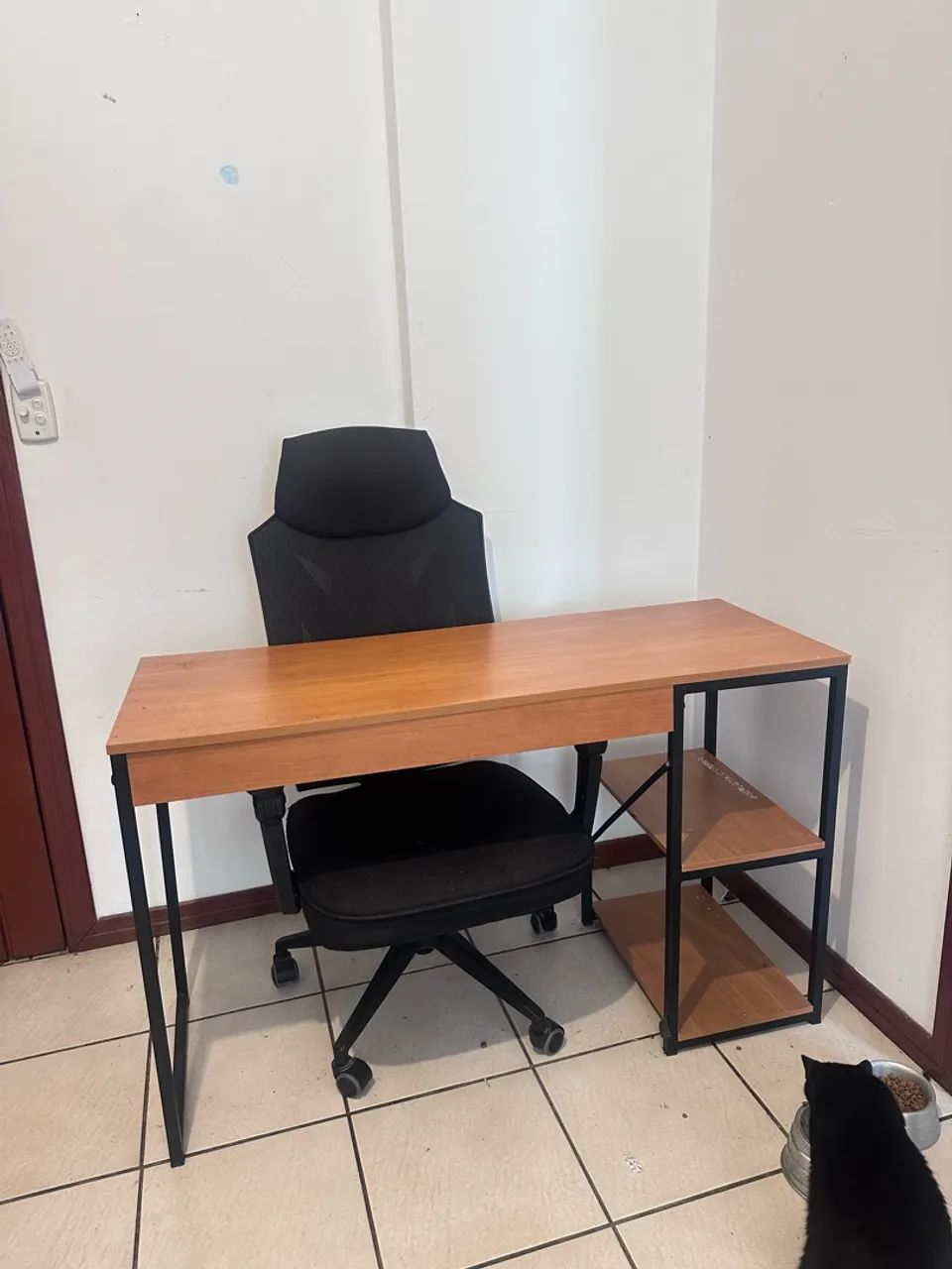 Vendo escrivaninha