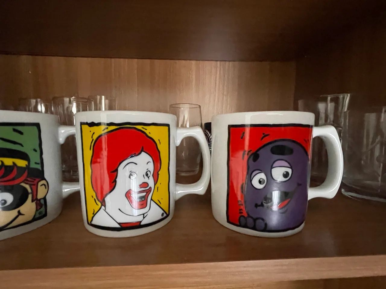 Canecas de louça McDonalds para  colecionadores ? . .  - Foto 2